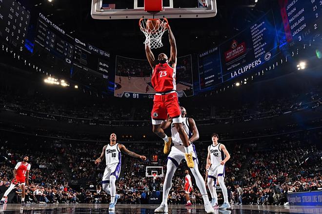 新奥尔良鹈鹕力克快船 以赛亚·杰克逊成关键拼