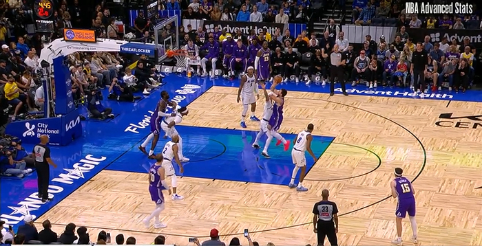 湖人逆转魔术肯纳德绝杀三分助队豪取九连胜