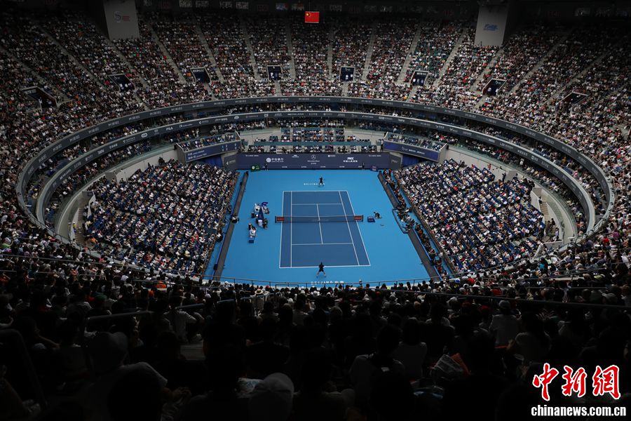 辛纳再夺中网男单冠军力克黑马勒纳·钱