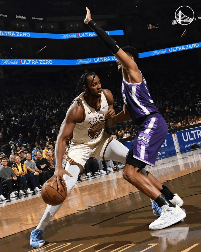 巴锡加盟勇士展现全面能力 助力内线突破困境