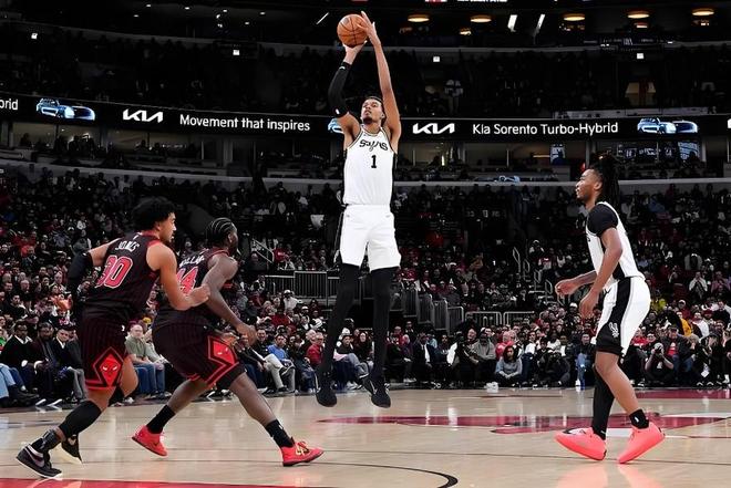 马刺60胜创9年新高 重建之路见证新生代崛起